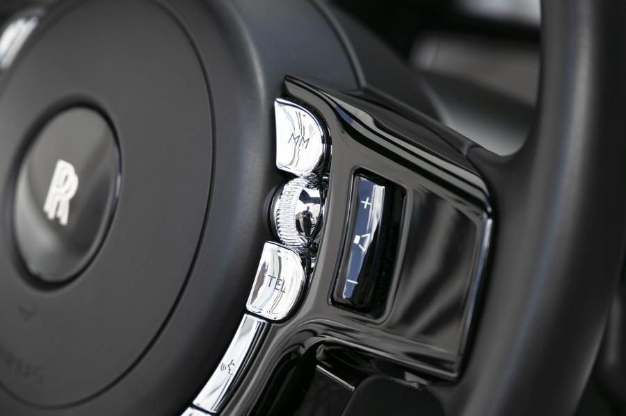 Детали интерьера Rolls-Royce Dawn by ONYX Concept 2017 года  (фото 30 из 35)